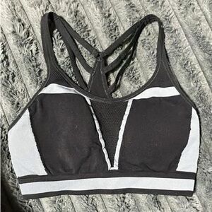 Black and Gray Women's Sports Bra